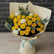 Букет цветов из:  Розы в Исток