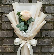 Букет цветов из:  Розы в Исток