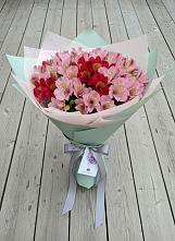 Букет цветов из:  Альстромерии #REPLACE_PRED# Исток