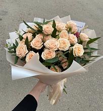 Букет Кремовые розы Латте в Исток
