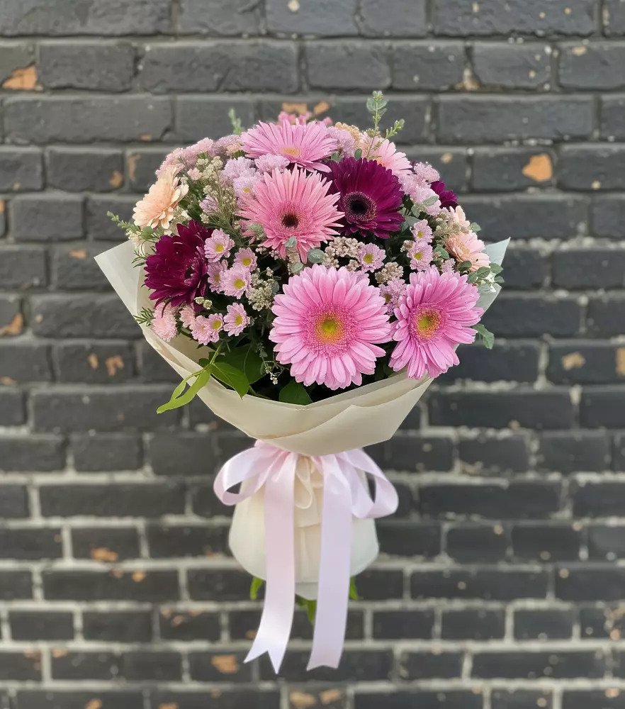 Букет цветов из: Герберы и Хризантемы в Исток