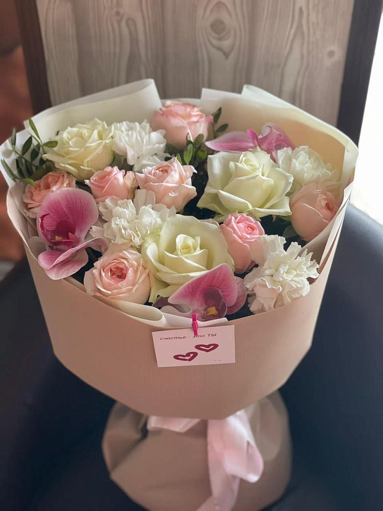 Букет цветов из: Орхидеи, Розы и Гвоздики в Исток