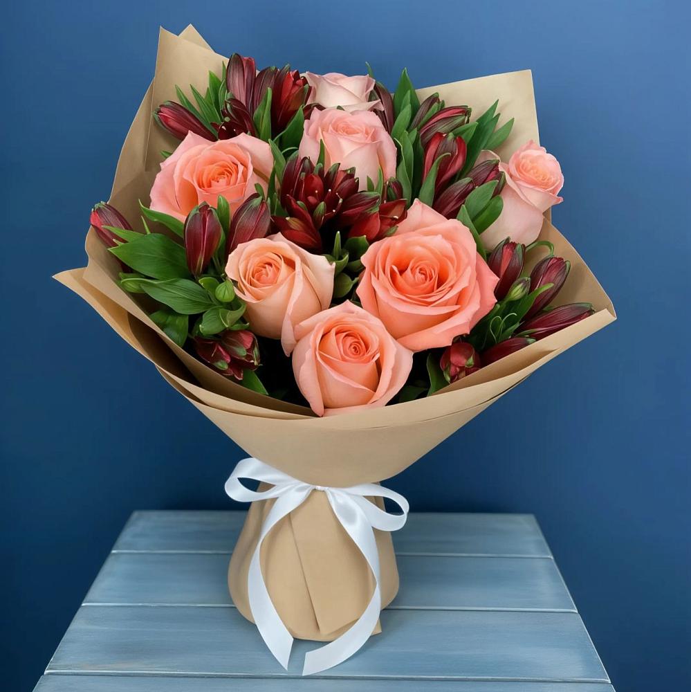 Букет цветов из: Розы и Альстромерии в Исток