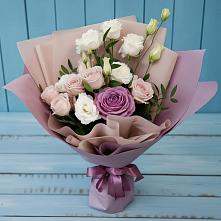 Букет цветов из:  Розы и Лизиантусы в Исток