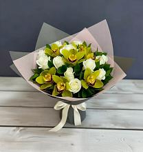 Букет цветов из:  Орхидеи и Розы в Исток