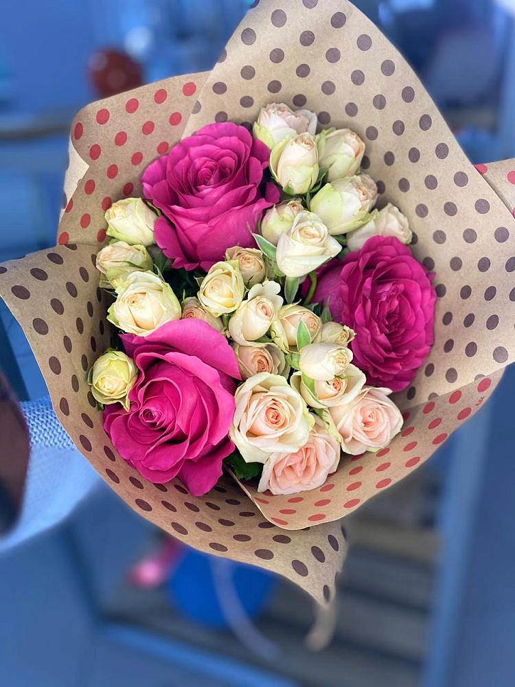 Букет цветов из: Розы в Исток