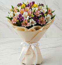 Букет цветов из:  Альстромерии в Исток