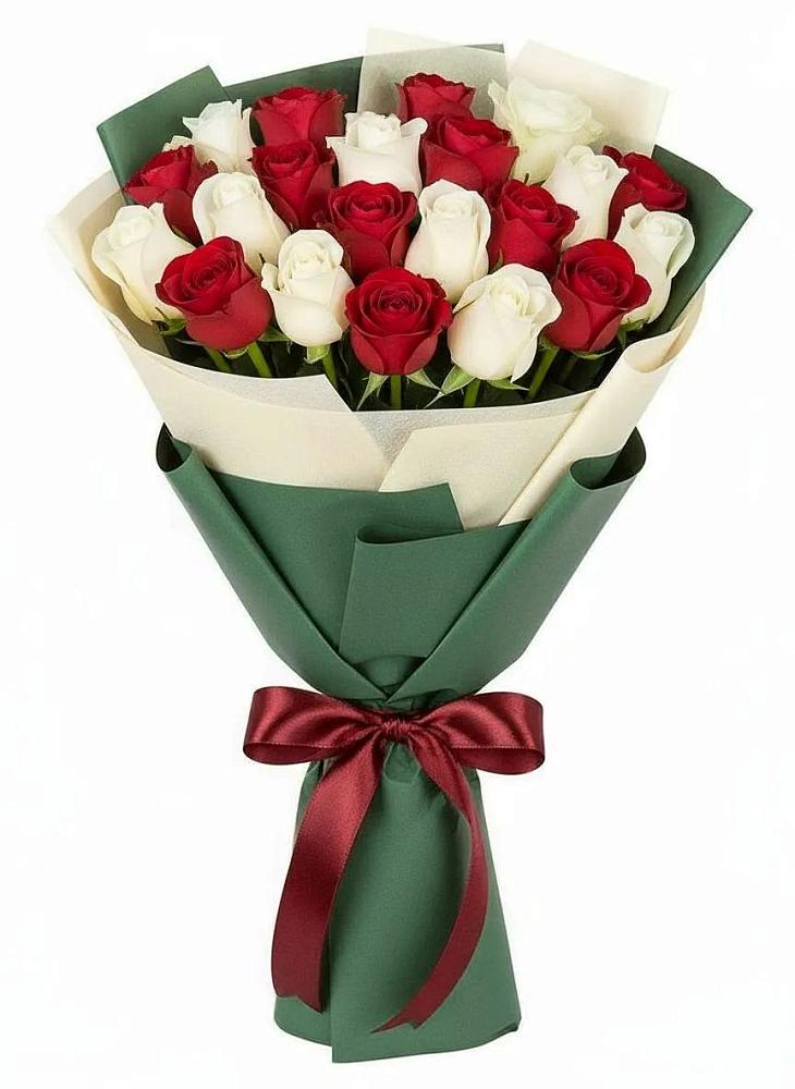 Букет Микс из красных и белых роз в Исток