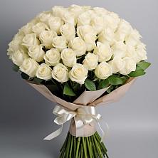 Букет 101 беля роза Белоснежка в Исток
