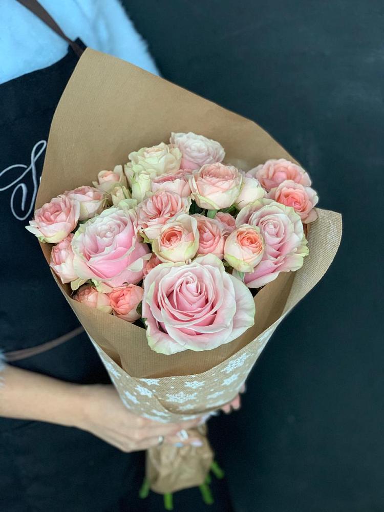 Букет цветов из: Хризантемы и Розы в Исток