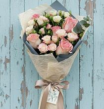 Букет цветов из:  Розы в Исток