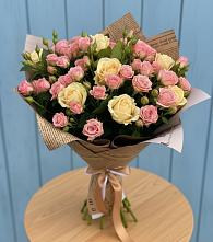 Букет цветов из:  Розы в Исток