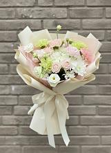 Букет цветов из:  Гвоздики, Розы, Лизиантусы и Хризантемы в Исток