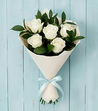 Букет цветов из:  Розы в Исток