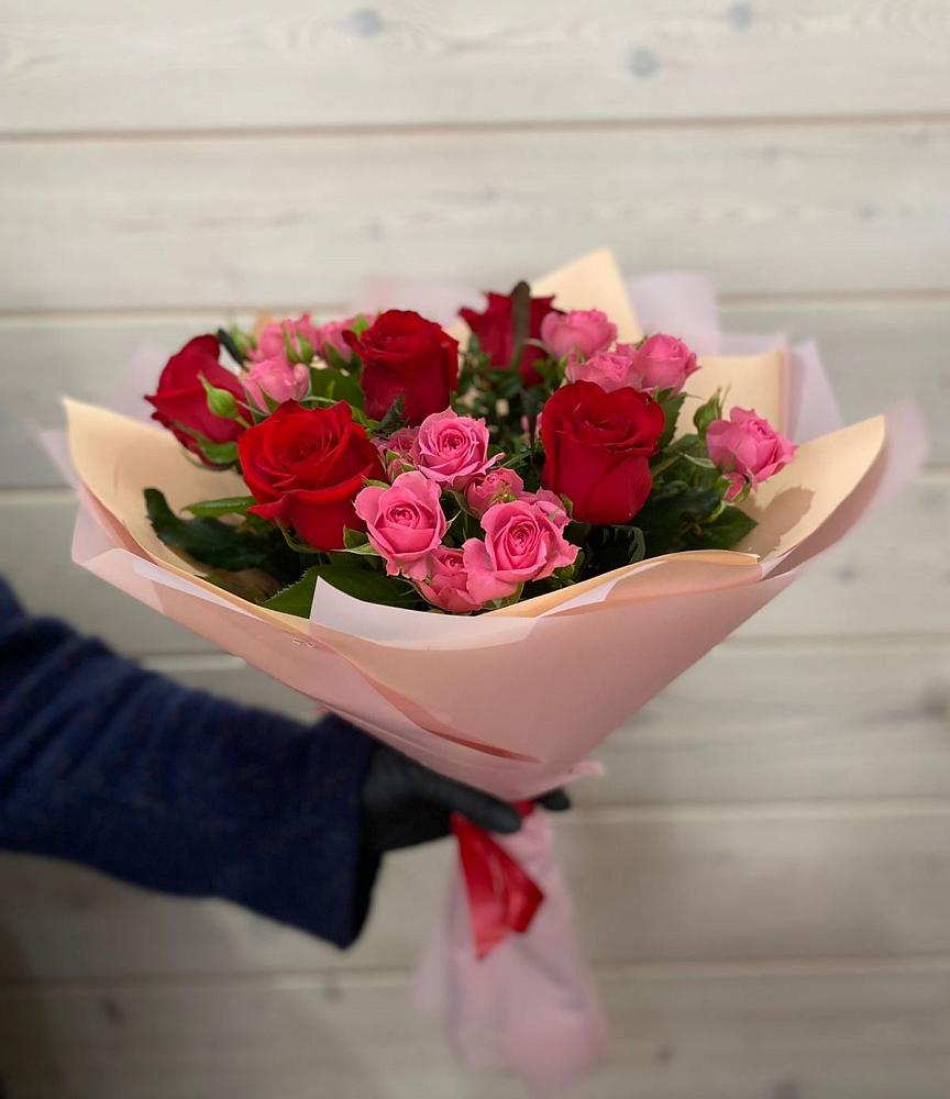 Букет цветов из: Розы в Исток