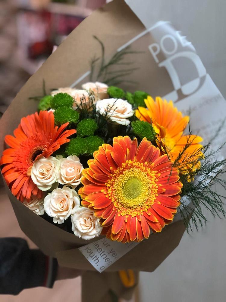 Букет цветов из: Герберы, Хризантемы и Розы в Исток