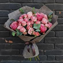 Букет цветов из:  Розы в Исток