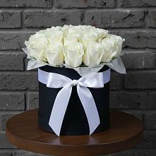 Цветочная композиция из Розы в шляпной коробке в Исток